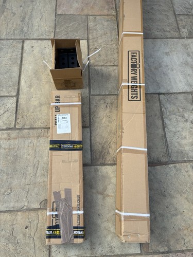 Squat rack with pull - pull-up, bar